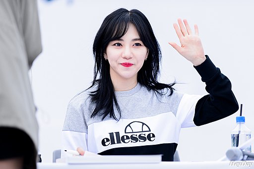 Mina AOA